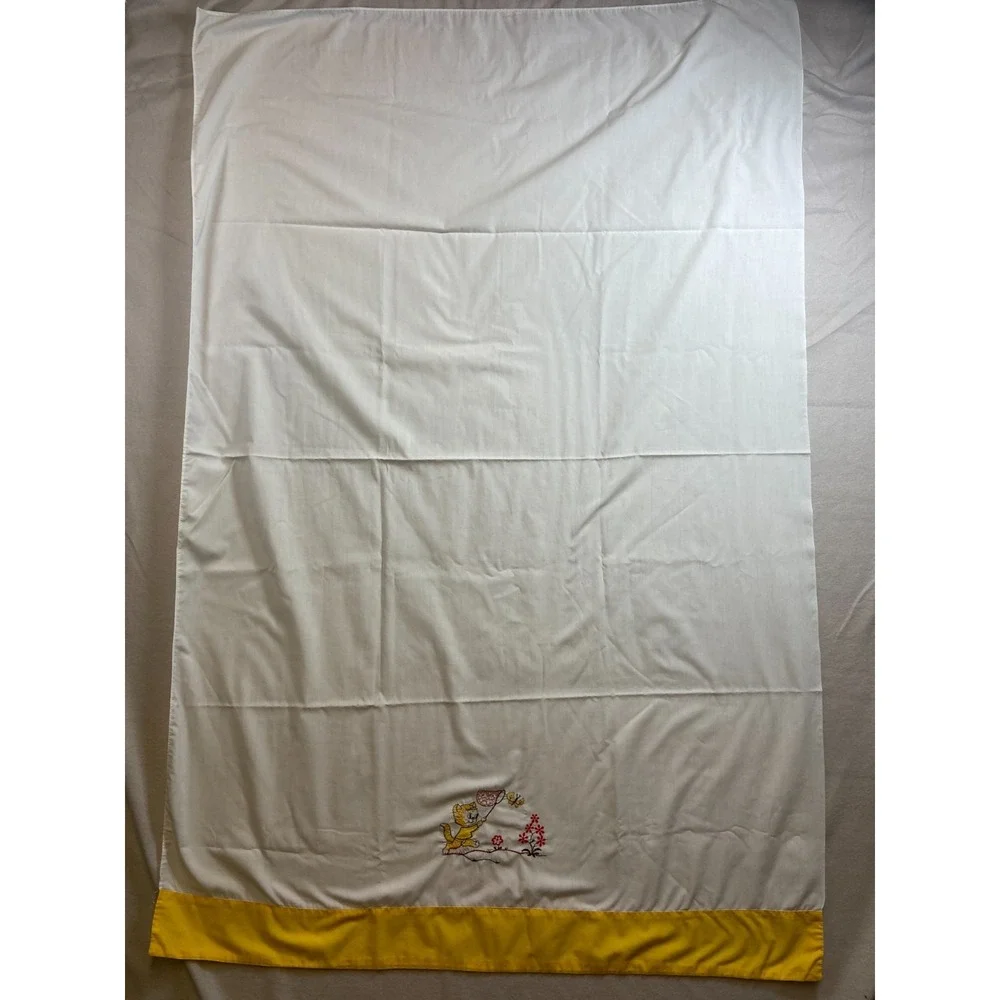 Vintage 80s Crib Flat‎ Sheet Pillowcase Embroidered Cat Kitten Yellow Applique